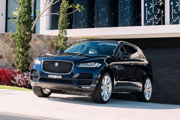 Midsize premium crossover Jaguar F-Pace