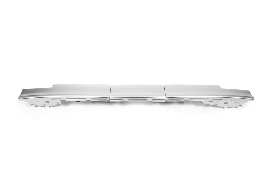 Range Rover III L322 2002-2012 Rear Bumper Diffuser (Gray, Autobiography) Image