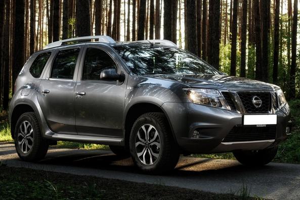 Overview of budget crossover Nissan Terrano