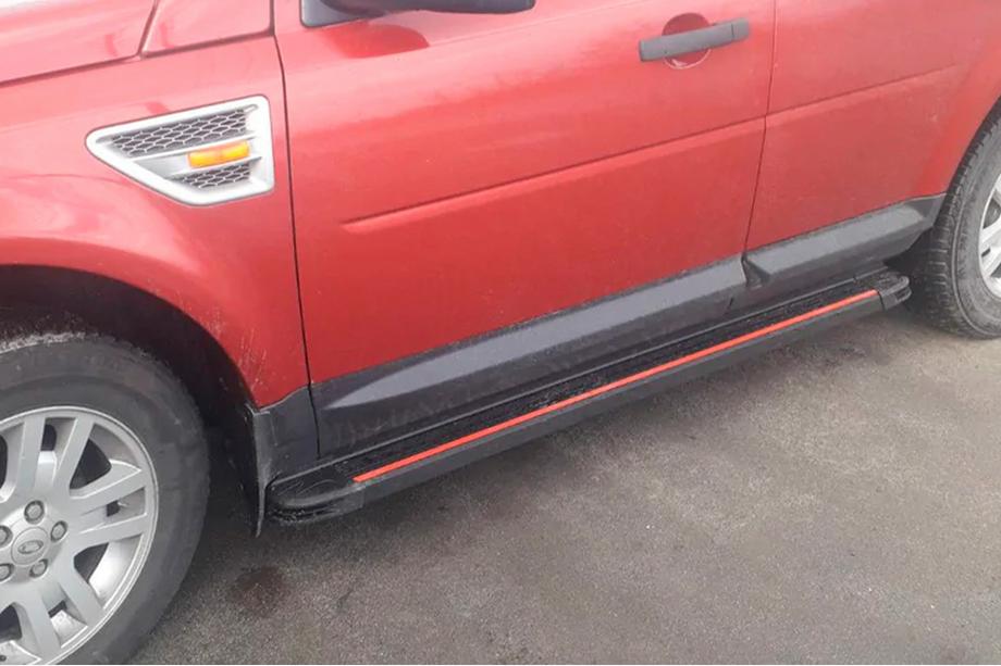 Land Rover Freelander II 2006–2014 Side Steps Maya Red (2 pcs, Aluminum) Image