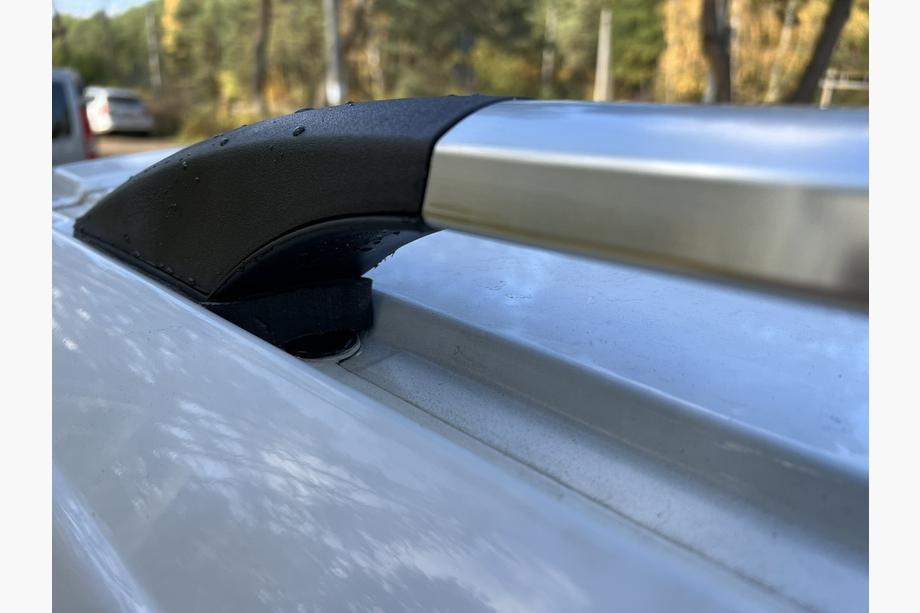 Mercedes Vito/V-class W447 2014- Roof Rails Chrome DDU (Plastic Feet) Medium Wheelbase (LONG) Photo 6