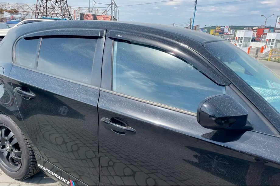 BMW 1 Series E81/E82/E87/E88 2004-2011 Window Deflectors (4 pcs, HIC) Image