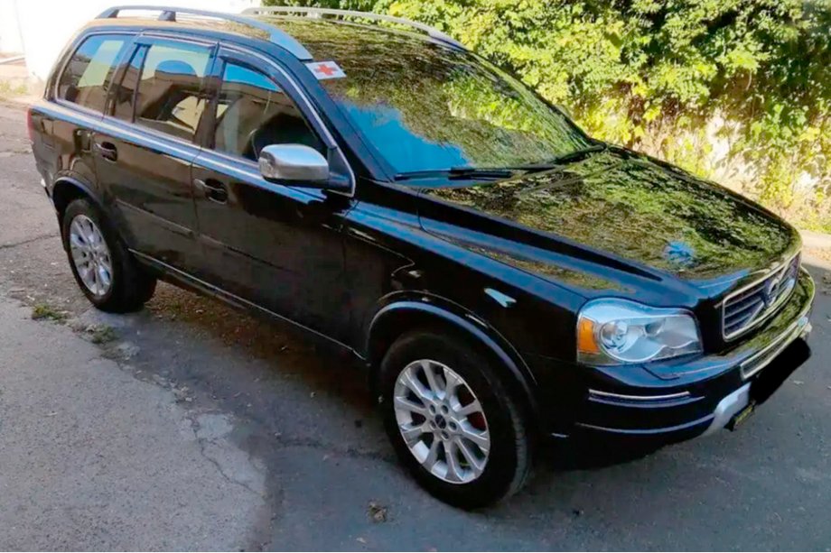 Volvo XC90 2002-2014 Window deflectors with chrome trim (4 pcs, HIC) Image