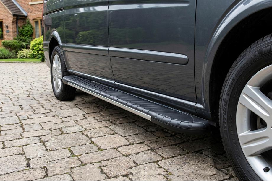 Mercedes Vito/V-class W447 2014- Side Steps Bosphorus Grey (2 pcs, Aluminum) Image