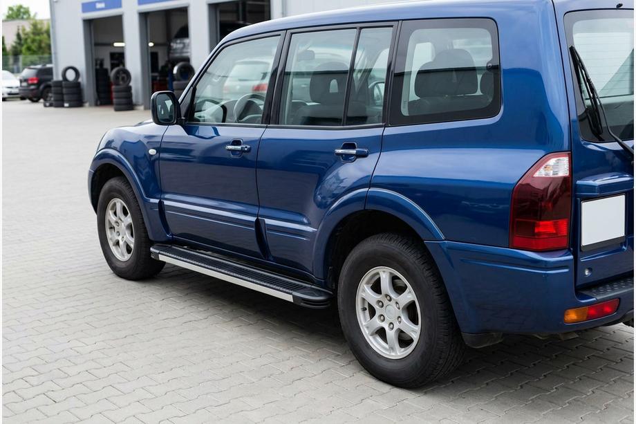Mitsubishi Pajero Wagon III 1999-2006 Side Steps Maya V1 (2 pcs, Aluminum) Image