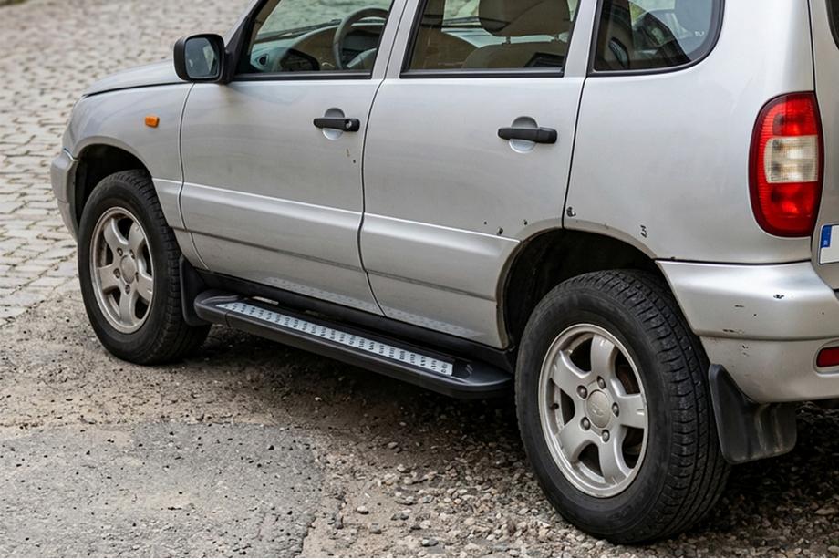 Chevrolet Niva 1998-2020 Side Steps New Vision Black (2 pcs, Aluminum) Image