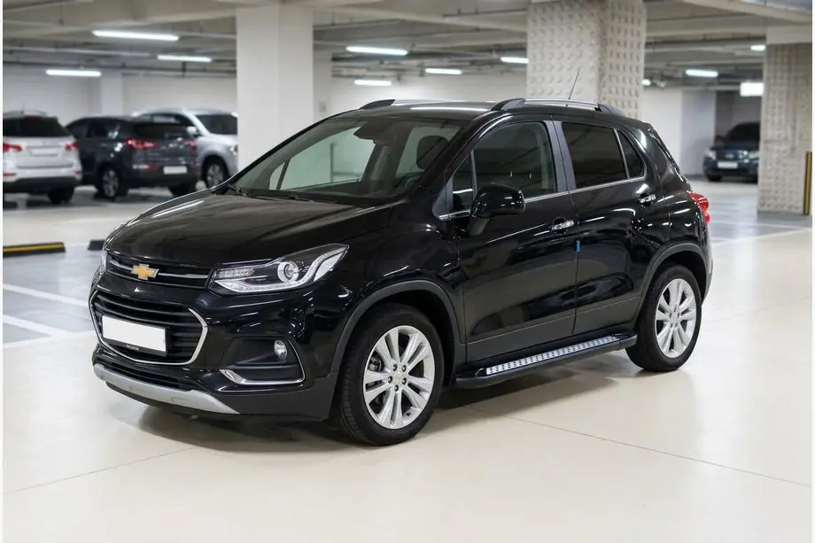 Chevrolet Trax 2012-2023 Side Steps New Vision Black (2 pcs, Aluminum) Image