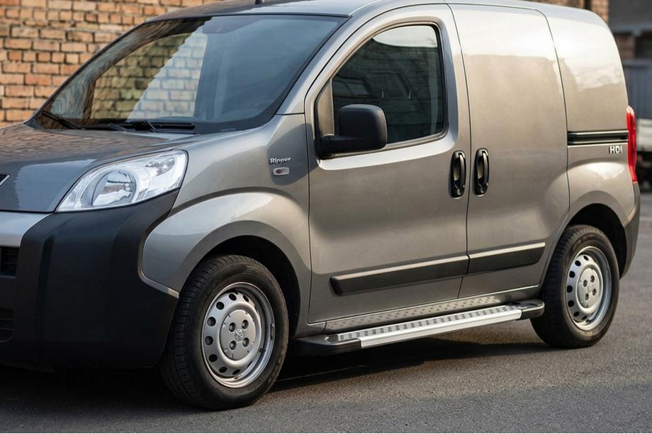 Citroen Nemo 2007-2017 Side Steps New Vision Grey (2 pcs, Aluminum) Image