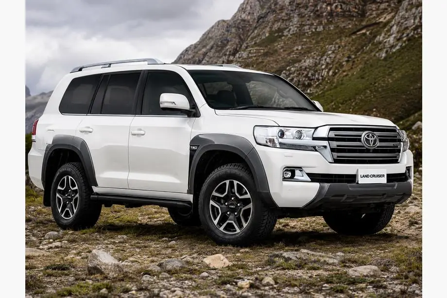Toyota Land Cruiser 200 2007-2021 Fender Flares Kit (2016+) Image