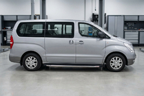 Hyundai H300, H1, Starex 2008-2020 Side Steps BlackLine (2 pcs, aluminum) photo 2