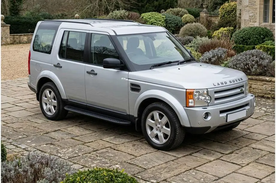 Land Rover Discovery III 2004–2009 Side Steps Tayga Black (2 pcs, Aluminum) Image