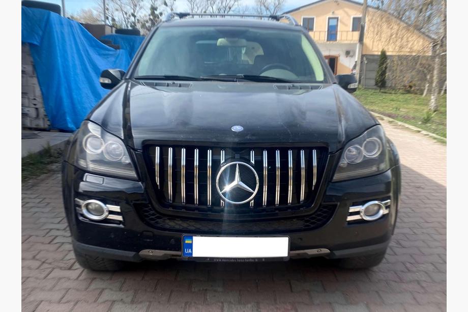 Mercedes GL class X164 2006-2012 Front Grille GT Panamericana (for GL550 USA) Image