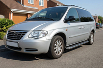 Chrysler Voyager 2001-2007 Side Steps Maydos V1 (2 pcs, Aluminum) photo 1