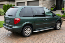 Chrysler Voyager 2001-2007 Side Steps Maydos V2 (2 pcs, Aluminum) photo 1