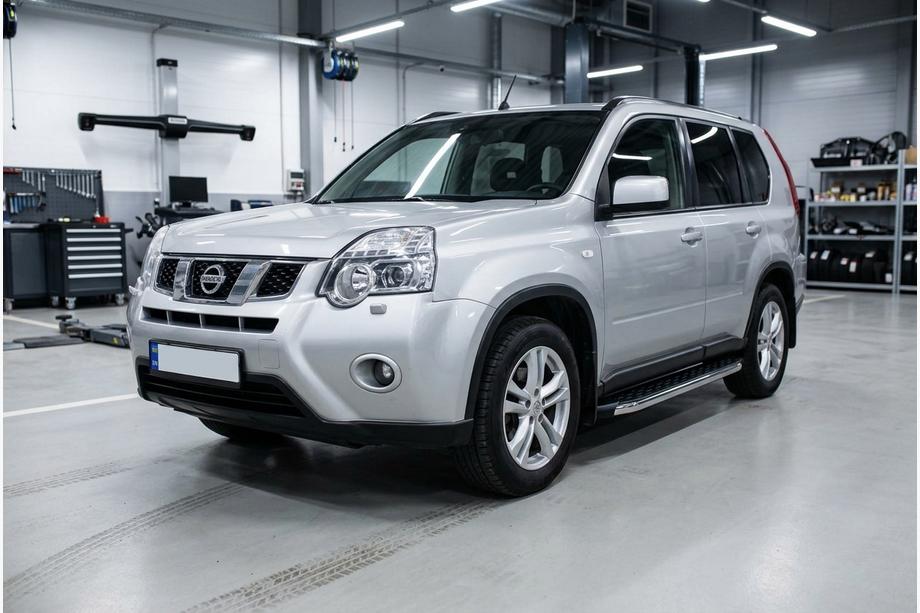 Nissan X-trail T31 2007-2014 Side Steps BlackLine (2 pcs, Aluminum) Image