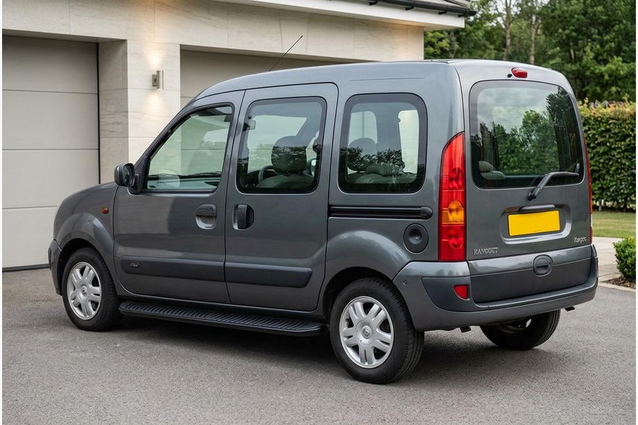 Renault Kangoo 1998-2008 Side Steps Tayga Black (2 pcs, Aluminum) Image