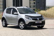 Dacia Sandero 2007-2013 Hood Deflector (EuroCap) photo 4