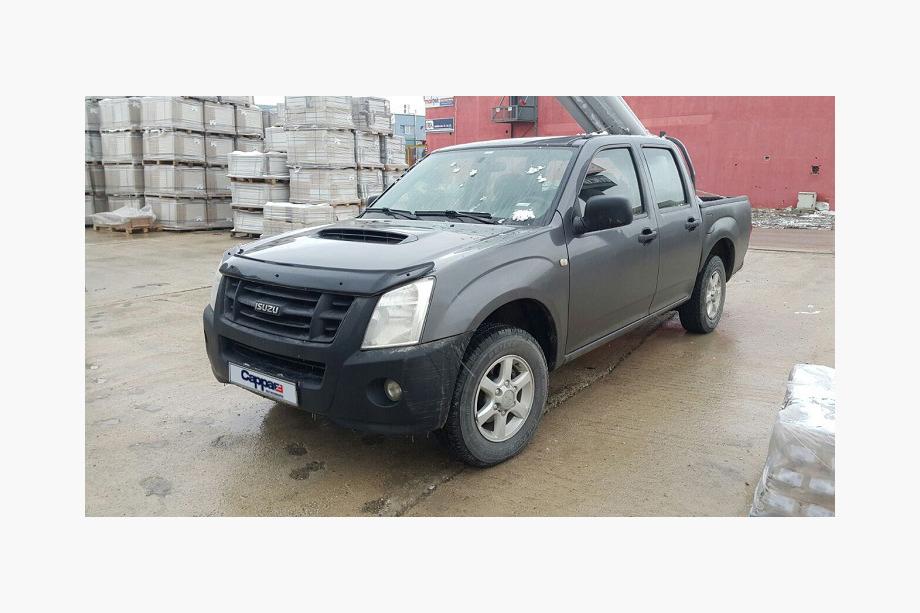 Isuzu D-Max 2002-2011 Hood Deflector 2006-2011 (EuroCap) Photo 3