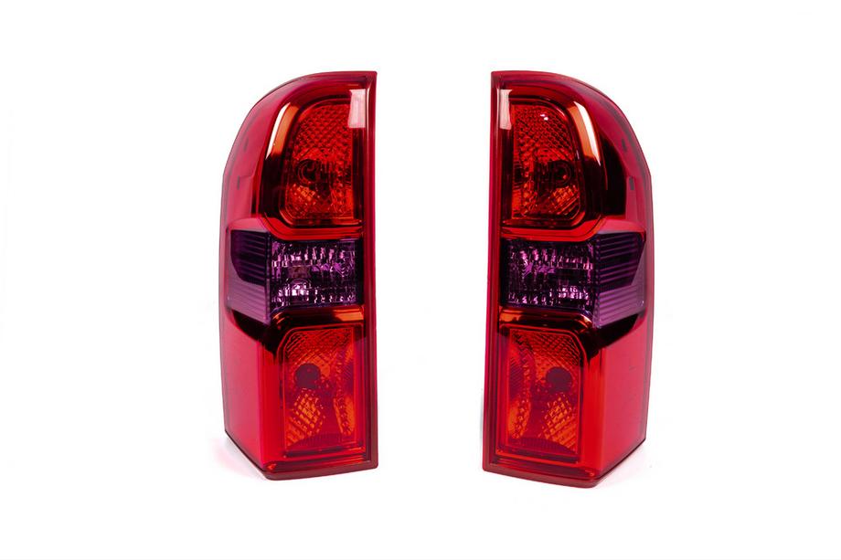 Nissan Patrol Y61 1997-2011 Tail Lights RED (2004-2008, 2 pcs) Photo 4