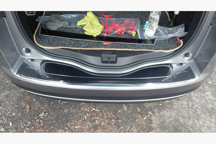 Renault Scenic/Grand 2016–2025 Rear Bumper Protector Carmos (Grand, Stainless Steel) Image
