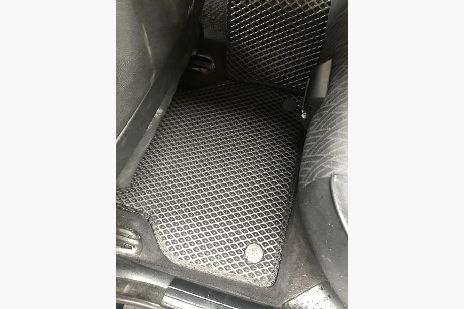 BMW 5 Series E39 1996-2003 EVA Floor Mats (black) Photo 5