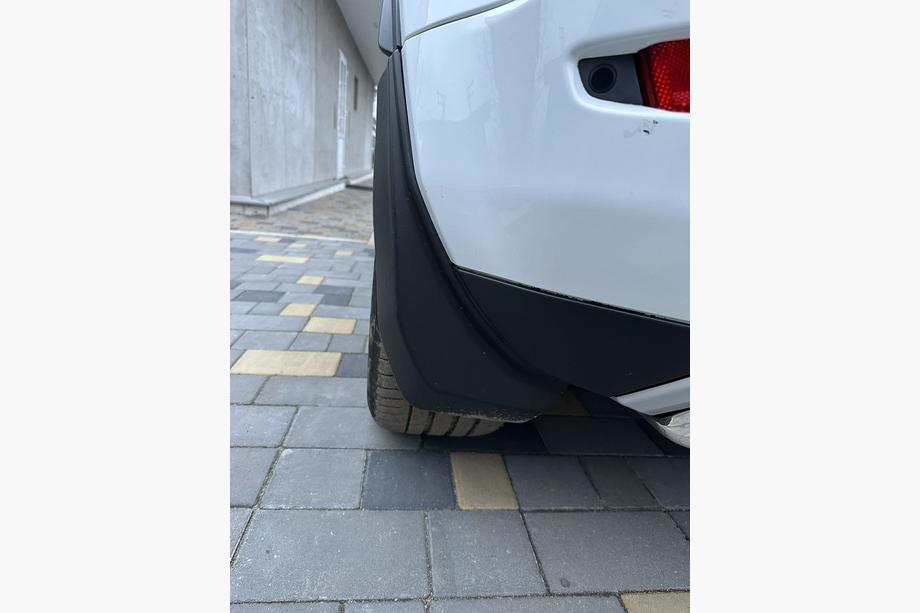 Range Rover Evoque 2012-2018 Original Premium Dynamic Mud Flaps (4 pcs) Image