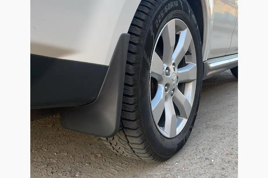 Mitsubishi Outlander 2006-2012 Premium Mud Flaps for Wide Sill (4 pcs) Image