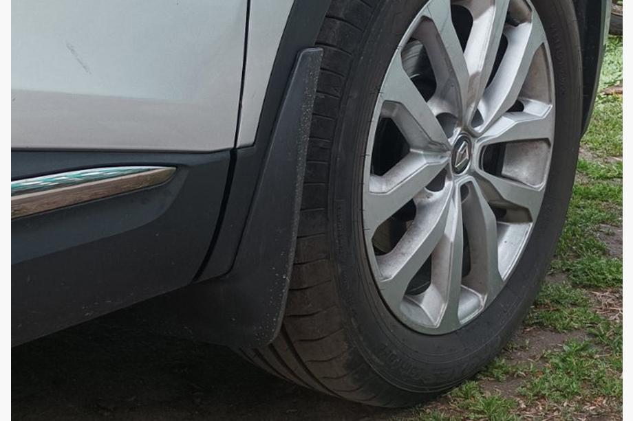 Renault Kadjar 2015-2022 Original Premium V1 Mud Flaps (Set of 4) Image