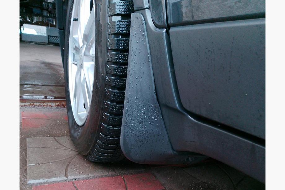 Volkswagen Jetta 2006-2011 Original Premium V1 Mud Flaps (Set of 4) Photo 5