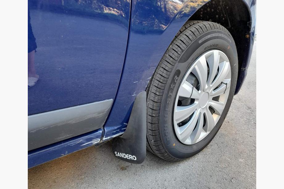 Renault Sandero 2007-2013 Front Mud Flaps (2 pcs.) Image