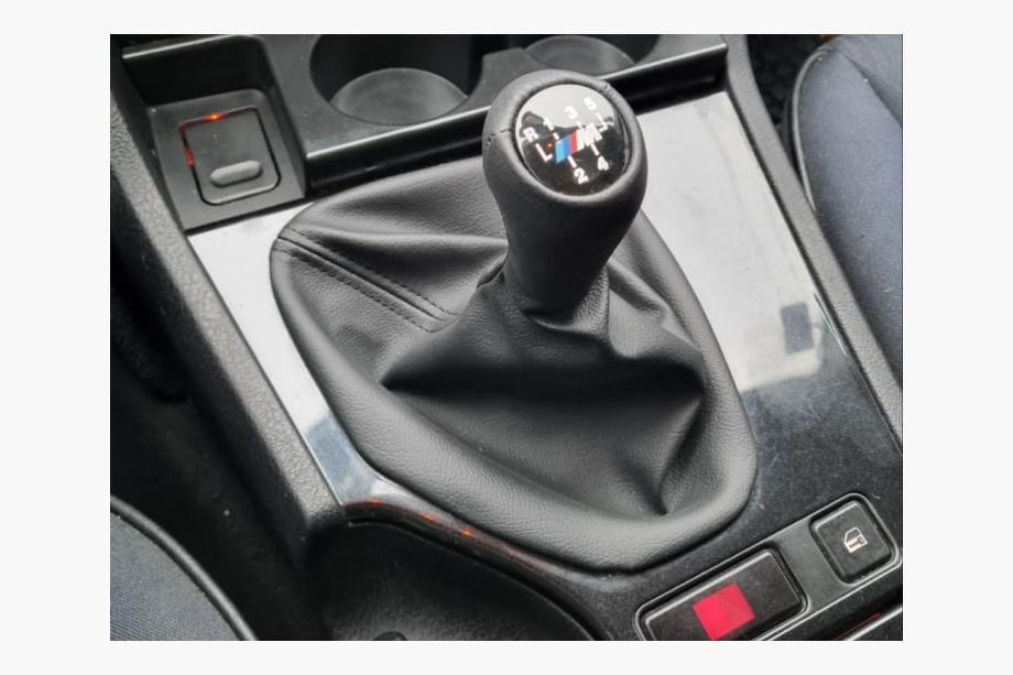 BMW 5 Series E39 1996-2003 Gear Shift Boot + Knob OEM (Leatherette) Image