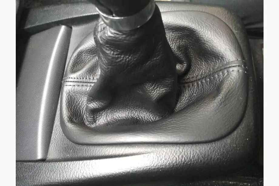 Volkswagen Passat B5 1997-2005 Gear Shift Boot Leather Image