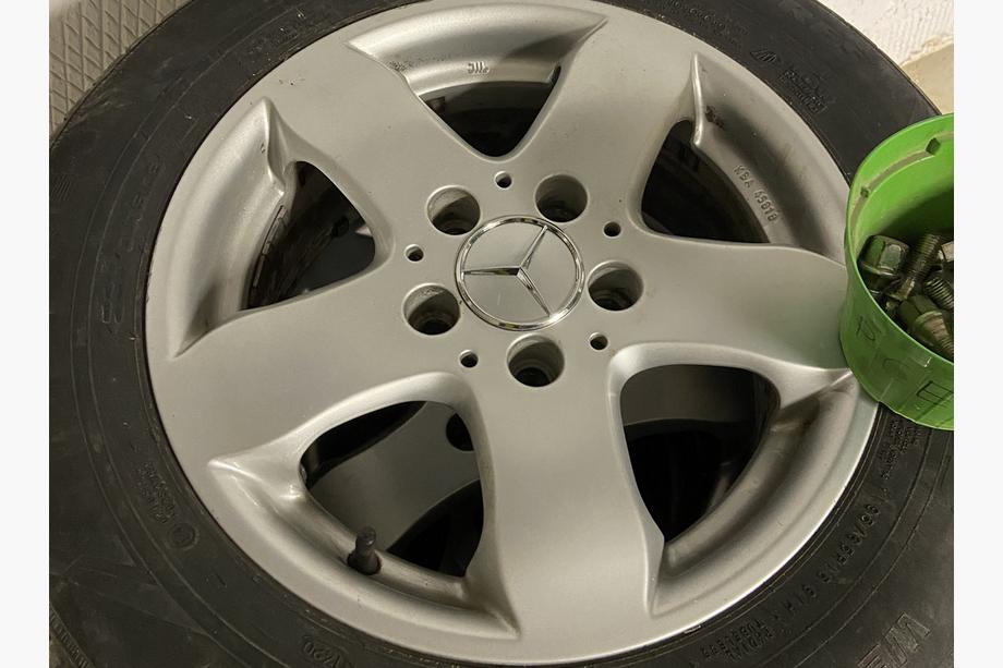 Mercedes-Benz Wheel center caps 75/71 mm without ring (4 pcs, grey) Photo 2