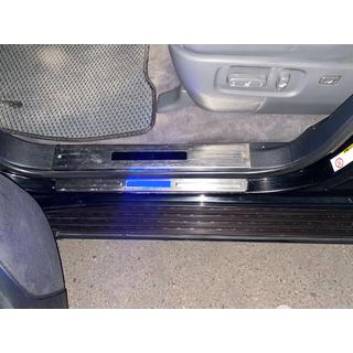 Illuminated door sill plates (4 pcs) Toyota Land Cruiser 200 2007-2021 photo 3