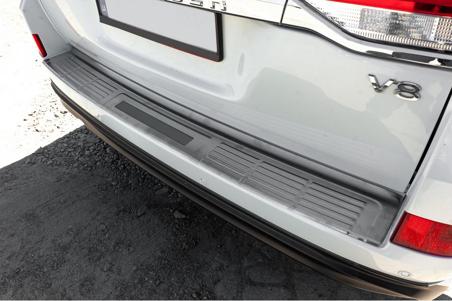 Toyota Land Cruiser 200 2007-2021 Rear bumper protector 2016-2021 stainless steel Image