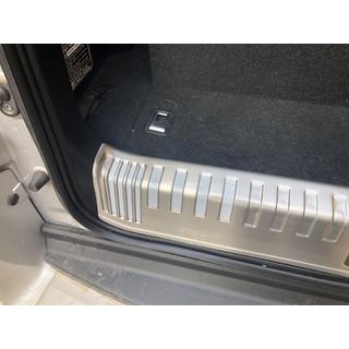 Rear inner door sill cover (for 7-seater) photo 4