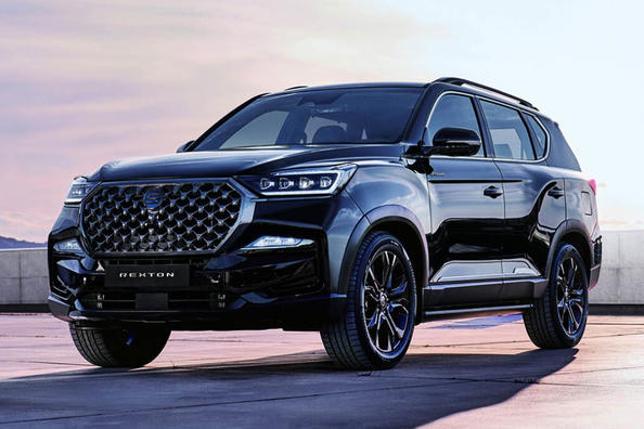 Photos of the new SsangYong Rexton published