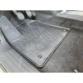 Rubber Floor Mats Stingray (4 pcs, Clip CP2)