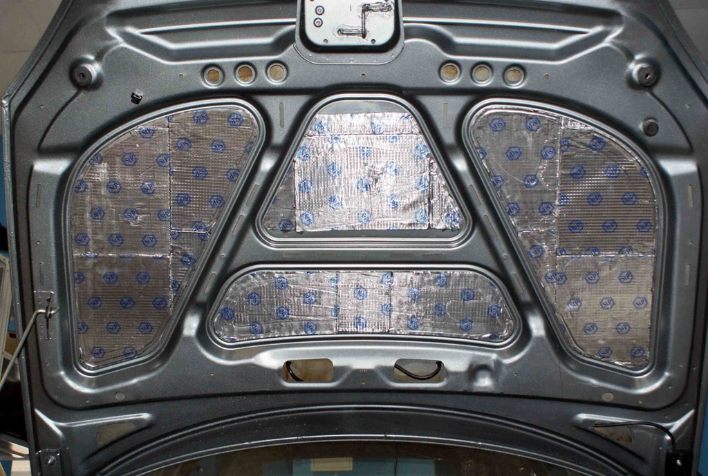 Do-it-yourself hood noise insulation and necessary materials