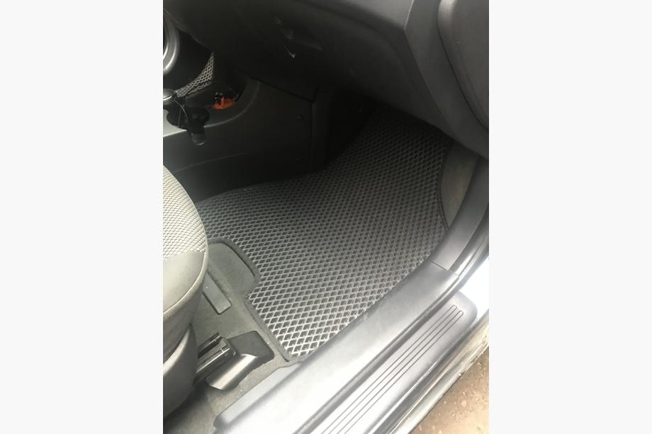 Kia Sportage 2004-2010 EVA Floor Mats (black) Photo 5