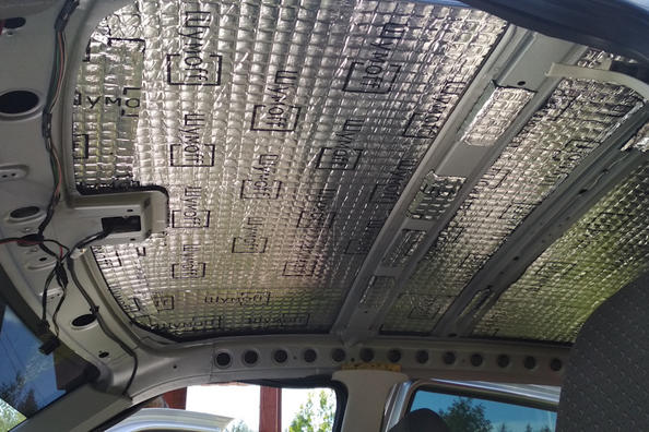 Do-it-yourself car roof soundproofing