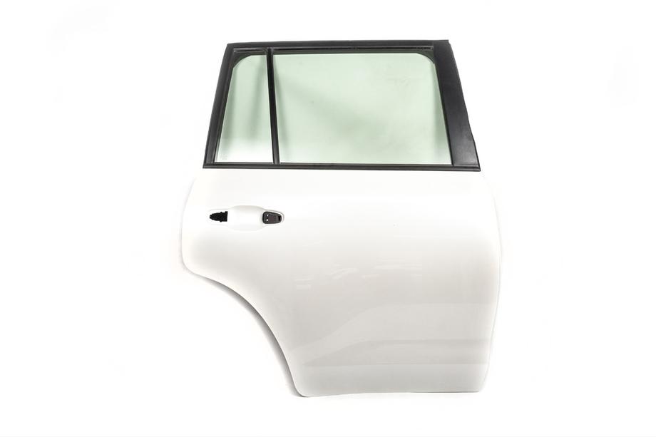 Toyota Land Cruiser 200 2007-2021 Complete Door 2016+ (Front Right) Image