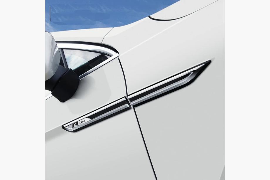 Volkswagen Passat B8 2015-2023 R-Line Badge (assorted) Photo 9