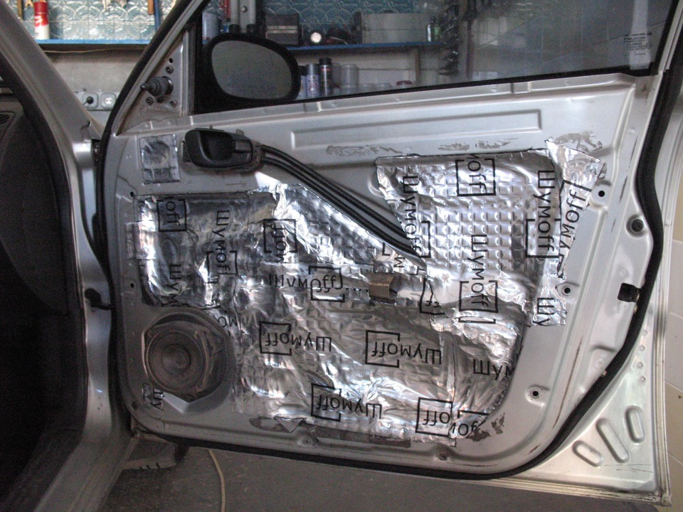 Do-it-yourself soundproofing of Lanos doors