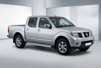 Nissan Navara 2006-2015 Side Steps Maya V4 (2 pcs, Aluminum) photo 1