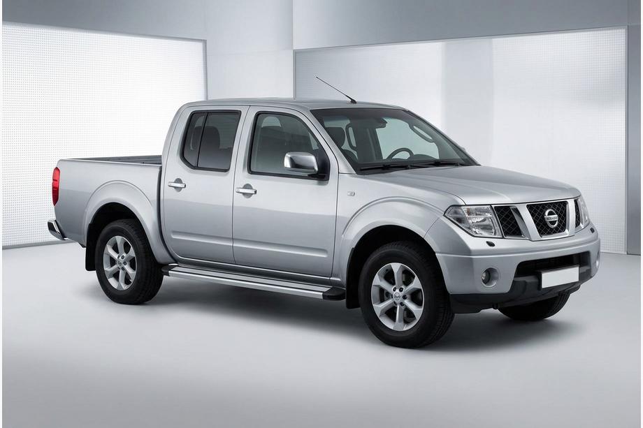 Nissan Navara 2006-2015 Side Steps Maya V4 (2 pcs, Aluminum) Image