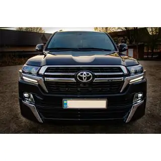 Facelift conversion kit from LC200 2008-2015 to 2021 Executive Toyota Land Cruiser 200 2007-2021 photo 3