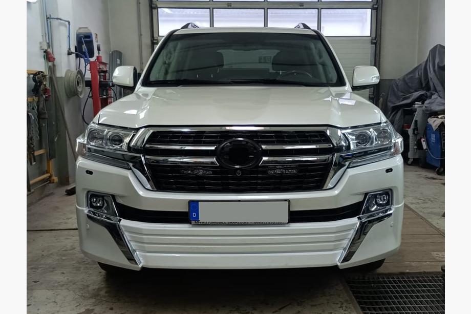 Toyota Land Cruiser 200 2007-2021 Facelift conversion kit from LC200 2008-2015 to 2021 Executive Photo 44
