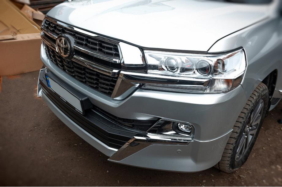 Toyota Land Cruiser 200 2007-2021 Facelift conversion kit from LC200 2008-2015 to 2021 Executive Photo 15
