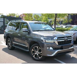Facelift conversion kit from LC200 2008-2015 to 2016 Executive Toyota Land Cruiser 200 2007-2021 photo 2